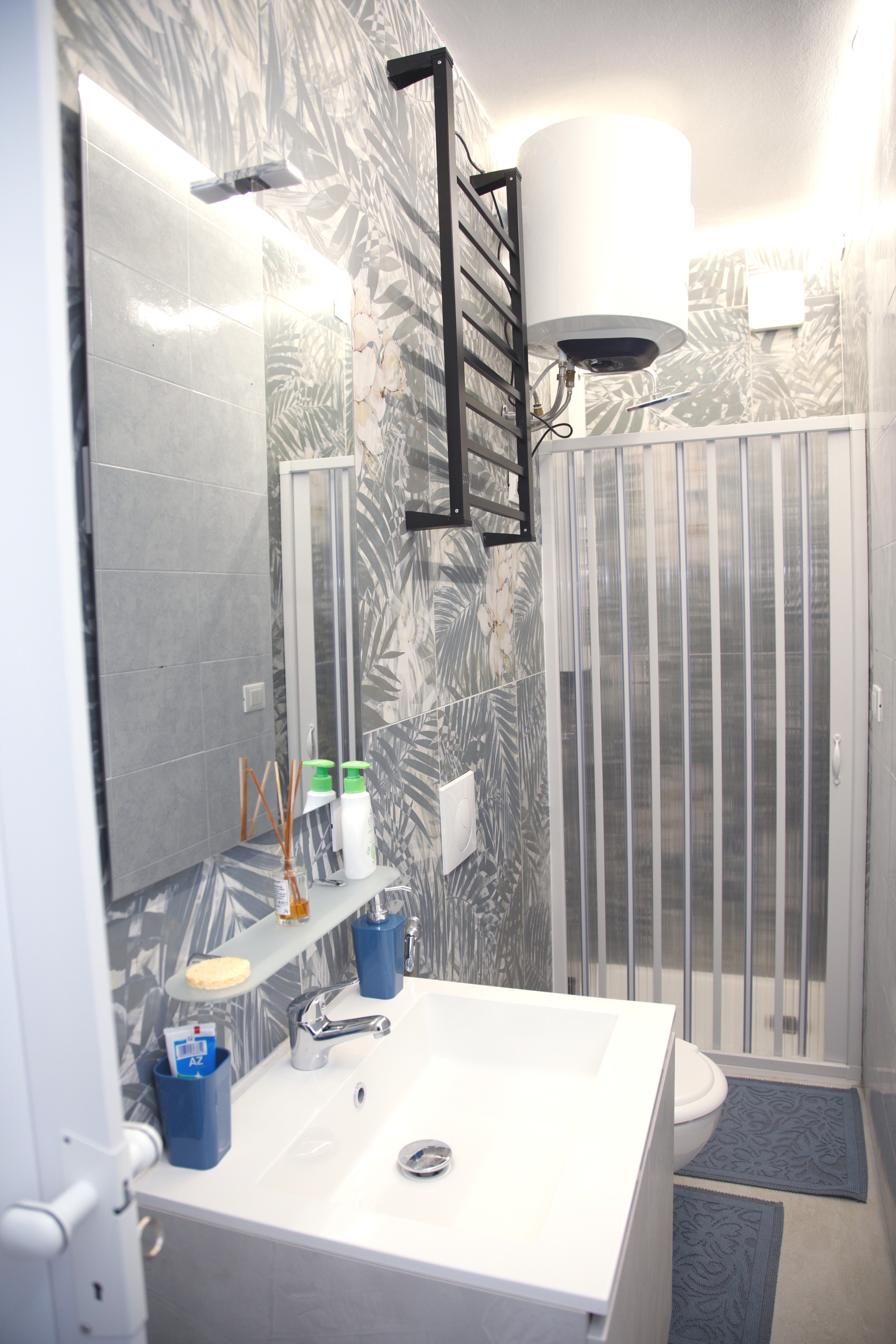 Room 1 — photo 6