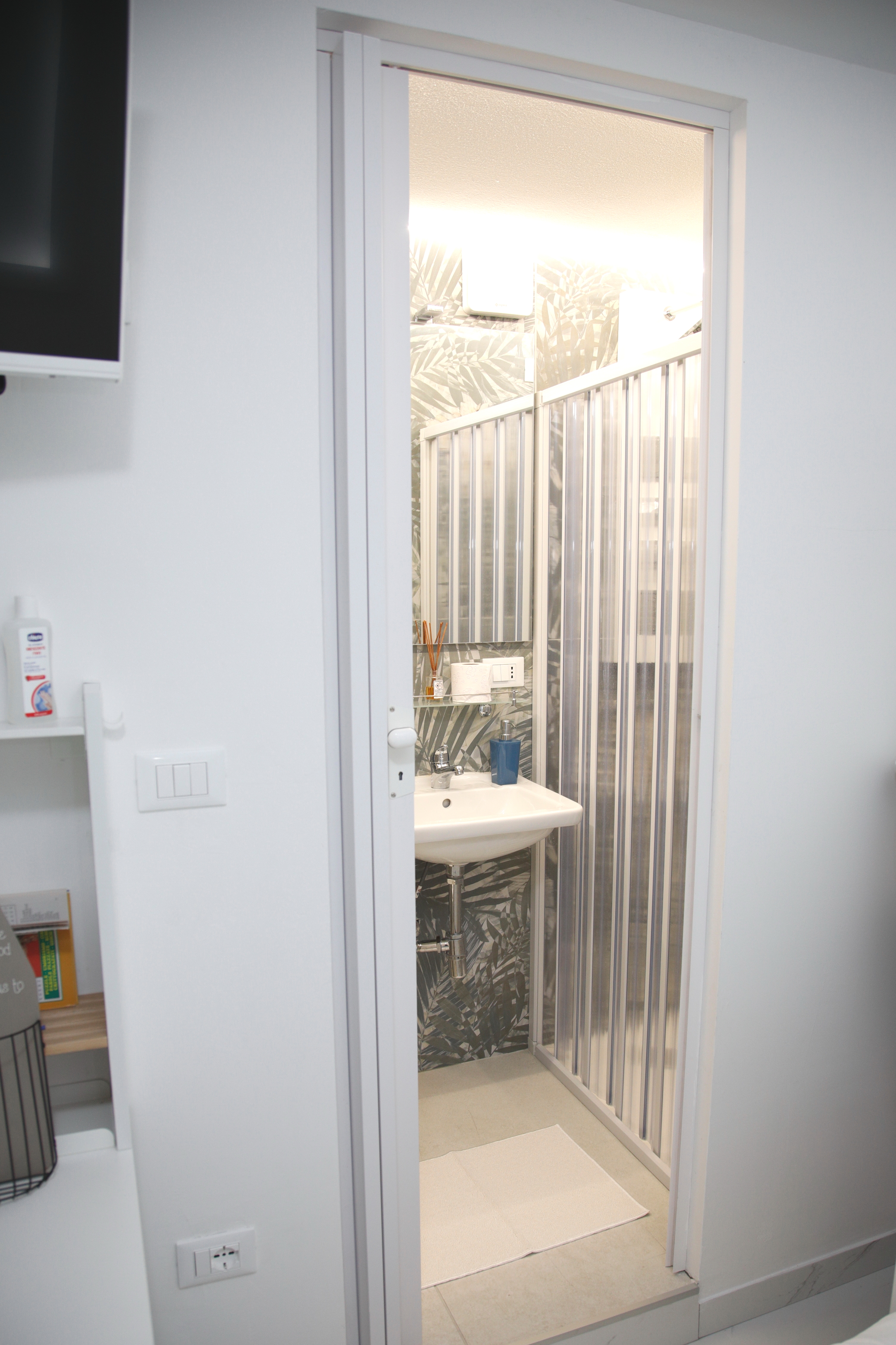 Room 2 — photo 4